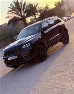 جیپ گراند شیرۆکی